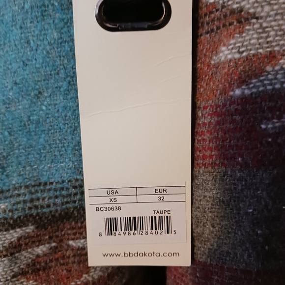 BB Dakota Southwestern Print Wool Coat with Faux Fur Hood -  Size XS NWT - Picture 4 of 10